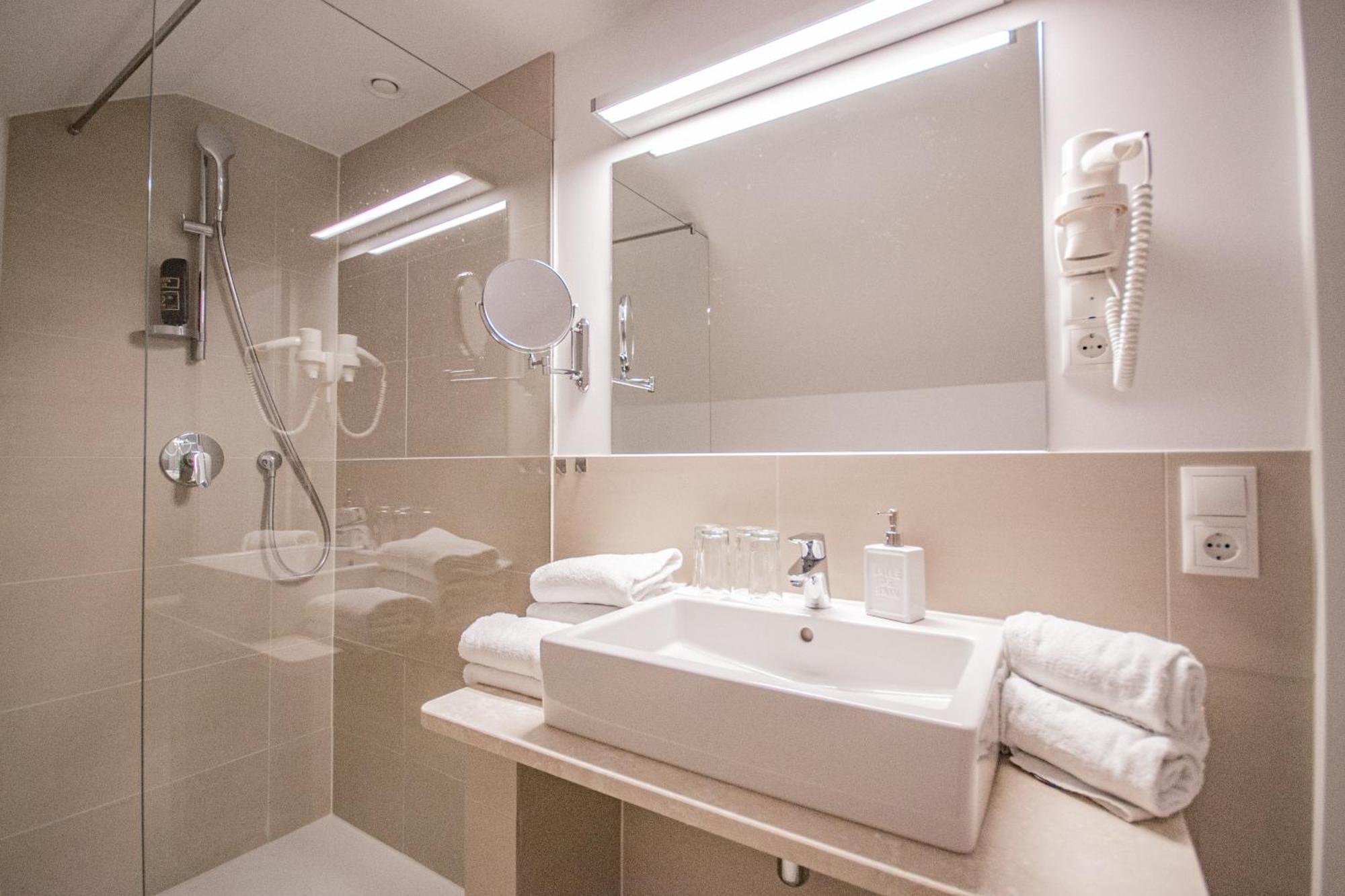 שטיינבאך אם ברנר Hotel Wilder Mann חדר תמונה